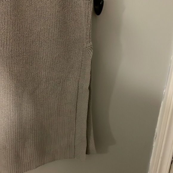 Wilfred Palmier Sleeveless Sweater/Tunic - Picture 4 of 4